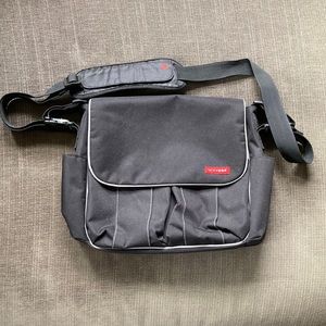 Skip hop messenger diaper bag
